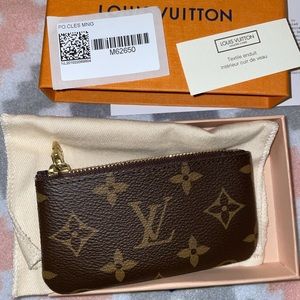 LOUIS VUITTON KEY POUCH